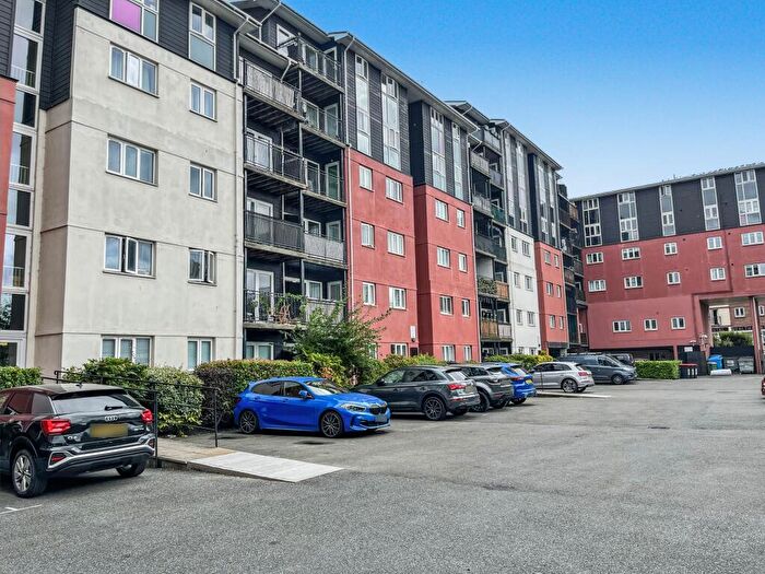 3 Bedroom Apartment To Rent In Riverside Place, Wickford, SS11