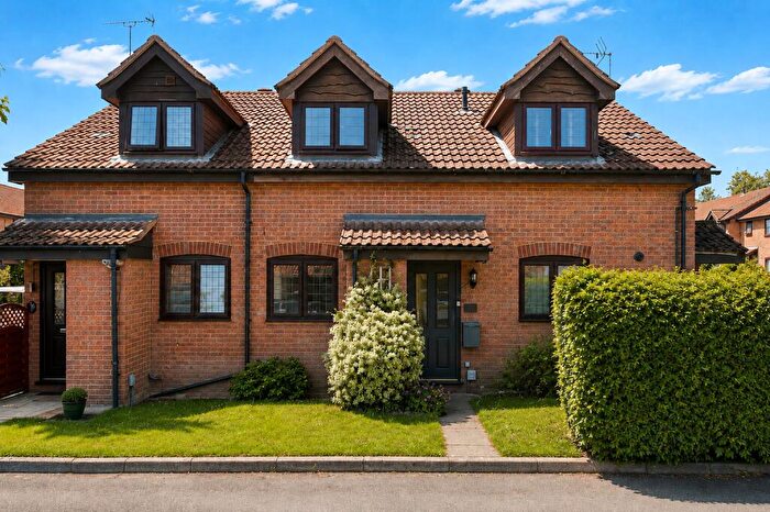 1 Bedroom House To Rent In Regent Close, St. Albans, Hertfordshire, AL4