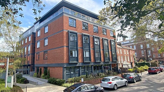 1 Bedroom Flat To Rent In Southernhay East, Exeter, Devon, EX1