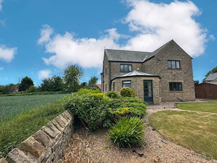 4 Bedroom Detached House For Sale In Church Farm Mews, Temple Normanton, Chesterfield, S42