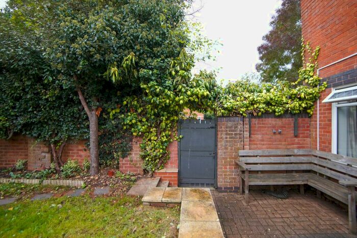 3 Bedroom End Of Terrace House To Rent In Clover Ground, Westbury On Trym, Bristol, BS9