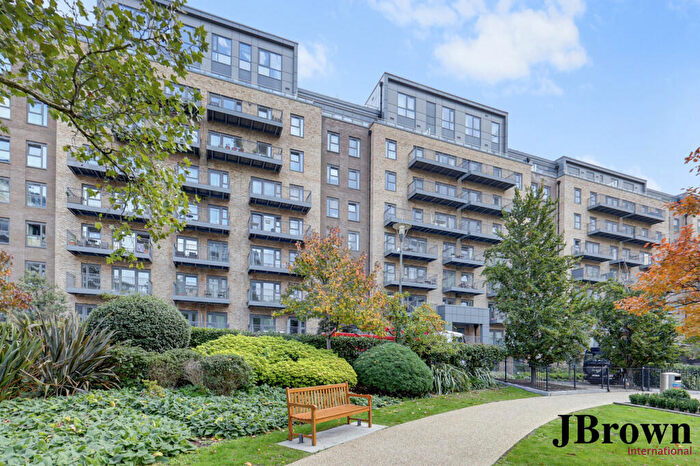2 Bedroom Apartment For Sale In Fermont House, Beaufort Square, London, NW9