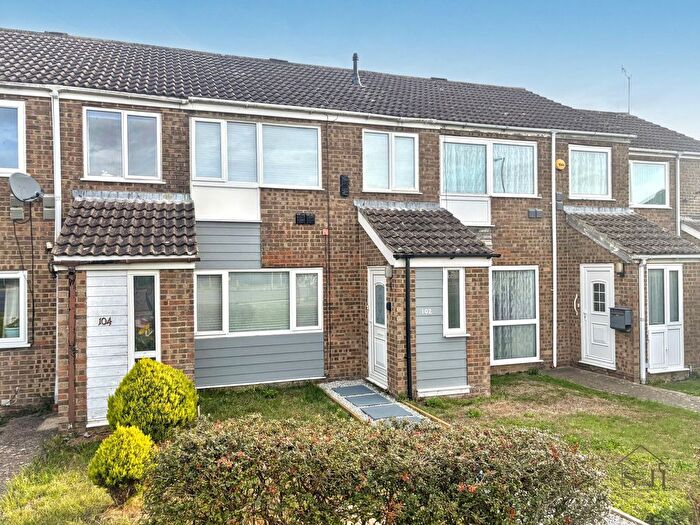 3 Bedroom Terraced House For Sale In Brookfield Road, Ashford, TN23