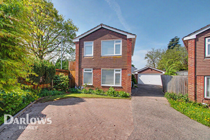 3 Bedroom Detached House For Sale In Lyncroft Close, Cardiff, CF3