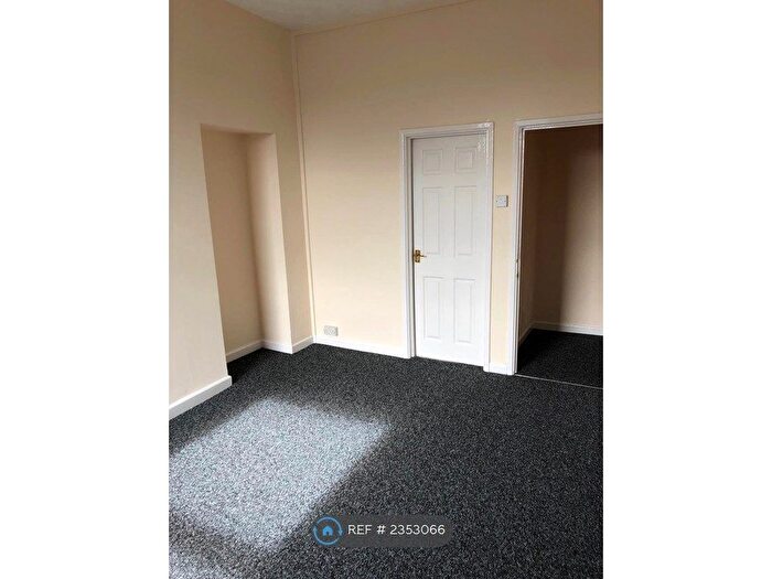 2 Bedroom Flat To Rent In Charlotte Street, Plymouth, PL2