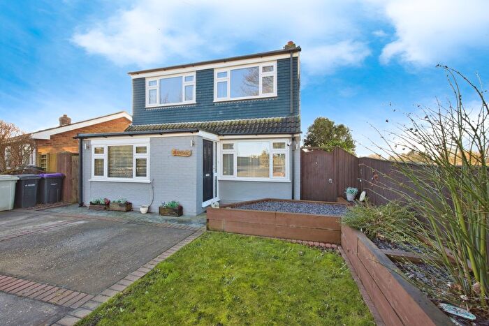 4 Bedroom Detached House For Sale In Cemetery Road, North Somercotes, Louth, LN11