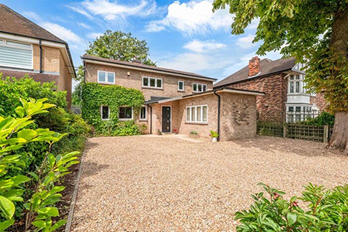 4 Bedroom Detached House For Sale In Greetwell Road, Lincoln, LN2