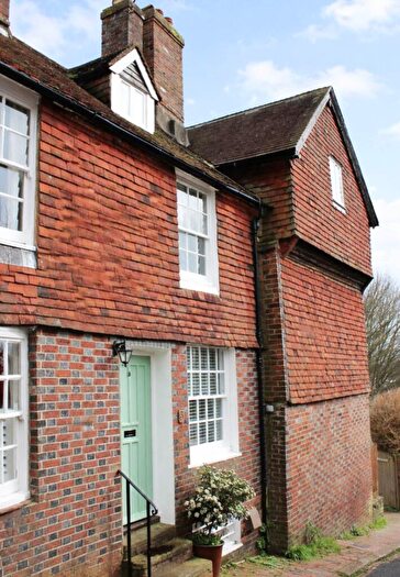 2 Bedroom Cottage For Sale In St. Martin`s Lane, Lewes, BN7