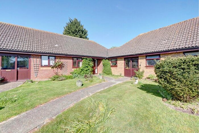 2 Bedroom Retirement Property For Sale In The Cedars, Hailsham, BN27