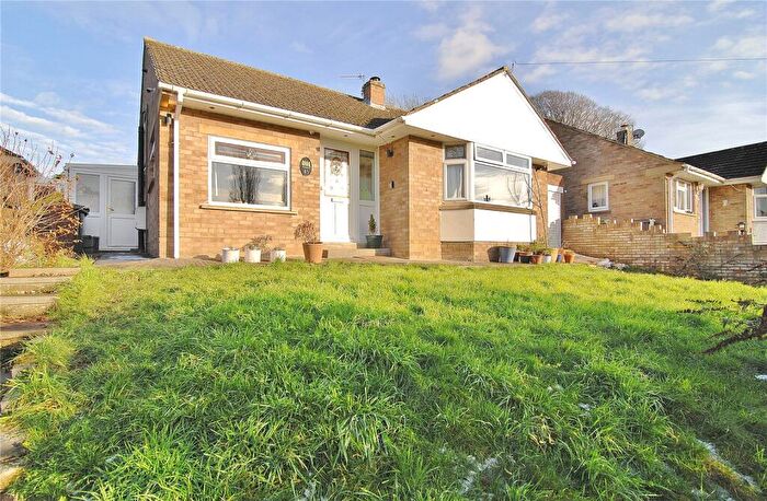 3 Bedroom Bungalow For Sale In Mill Farm Drive, Stroud, Gloucestershire, GL5