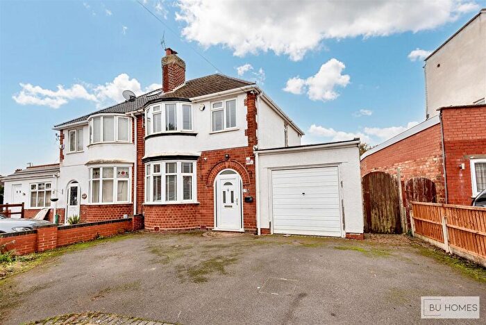 3 Bedroom Semi Detached House For Sale In Shalford Road, Solihull, B92