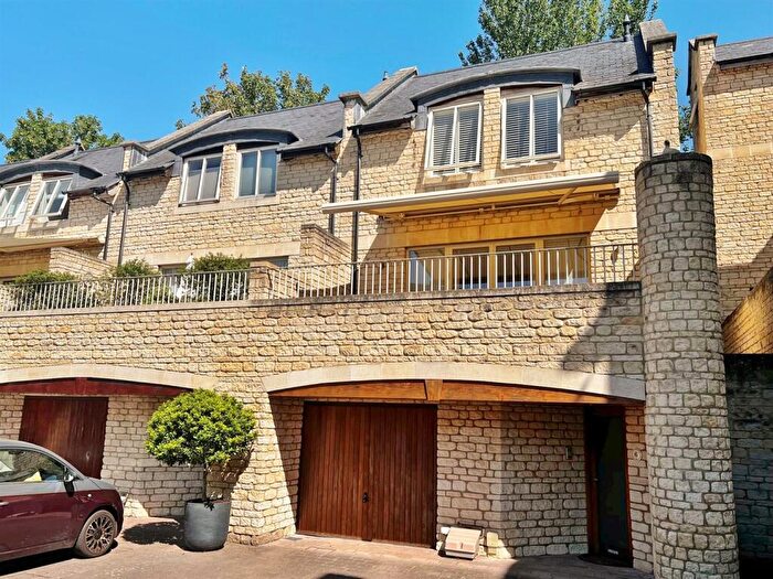 3 Bedroom Terraced House For Sale In Midland Close, Bradford-On-Avon, BA15