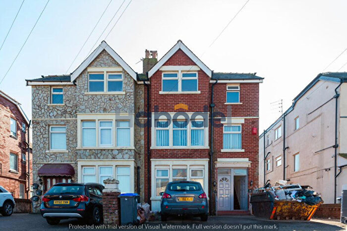 3 Bedroom Flat To Rent In Tudor Place, South Shore, Blackpool, FY4