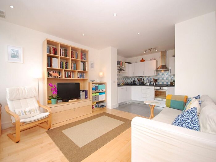 1 Bedroom Flat To Rent In Lait House, Albemarle Road, Beckenham, BR3