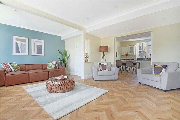 3 Bedroom Flat To Rent In Upper Montagu Street, Marylebone, London, W1H