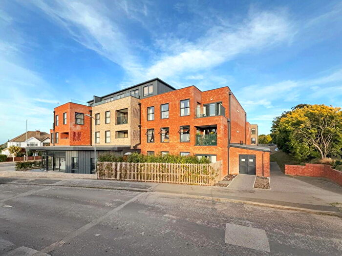2 Bedroom Flat For Sale In Northdown Road, Margate, CT9