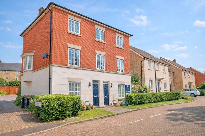 2 Bedroom Property For Sale In Lockwood Chase, Oxley Park, MK4