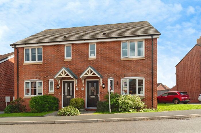 3 Bedroom Semi-Detached House For Sale In Beech Lane, Humberston, DN36