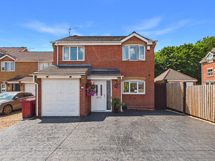 4 Bedroom Detached House For Sale In Worcester Close, Clay Cross, S45