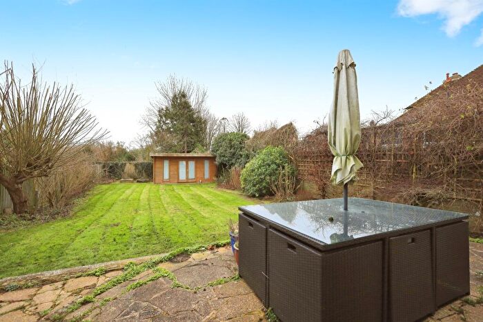 4 Bedroom Link Detached House For Sale In Cooksbridge, Lewes, BN8