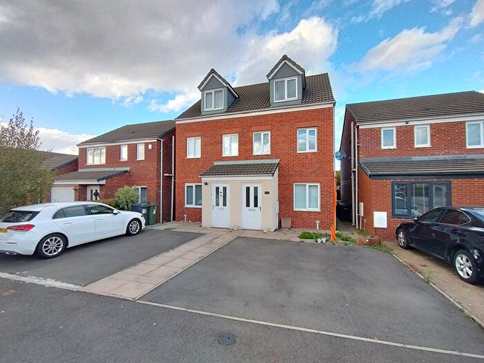 3 Bedroom Semi Detached House To Rent In Tangmere Road, Ettingshall, Wolverhampton, WV2
