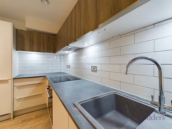 1 Bedroom Flat To Rent In London Road, Staines-Upon-Thames, Surrey, TW18