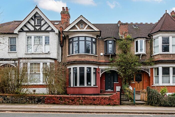 4 Bedroom Terraced House For Sale In Nether Street, London, N12