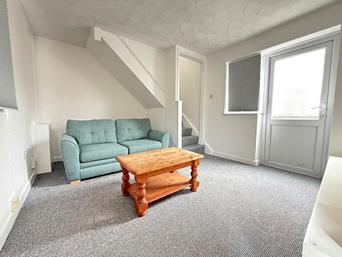 1 Bedroom Flat To Rent In Richard Street, Cathays, CF24