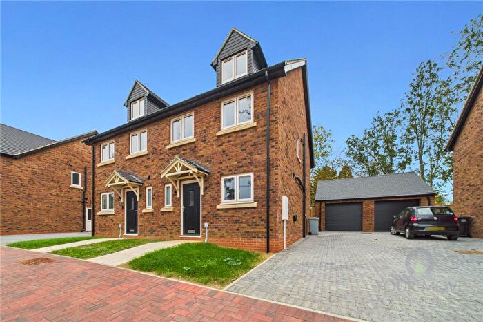 3 Bedroom Semi-Detached House For Sale In Brooks Road, Raunds, Wellingborough, Northamptonshire, NN9