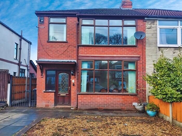 3 Bedroom Semi Detached House For Sale In Kenwood Road, Smithills, BL1