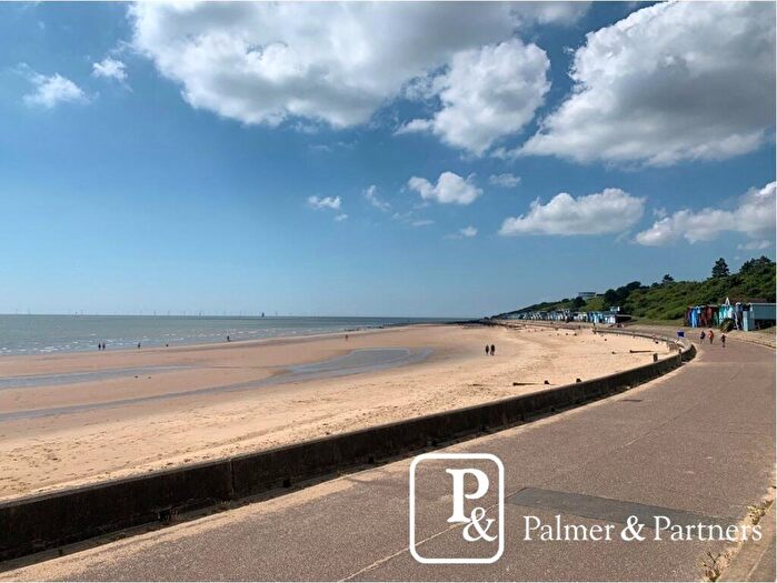 Detached House For Sale In The Leas, Frinton-On-Sea, Essex, CO13