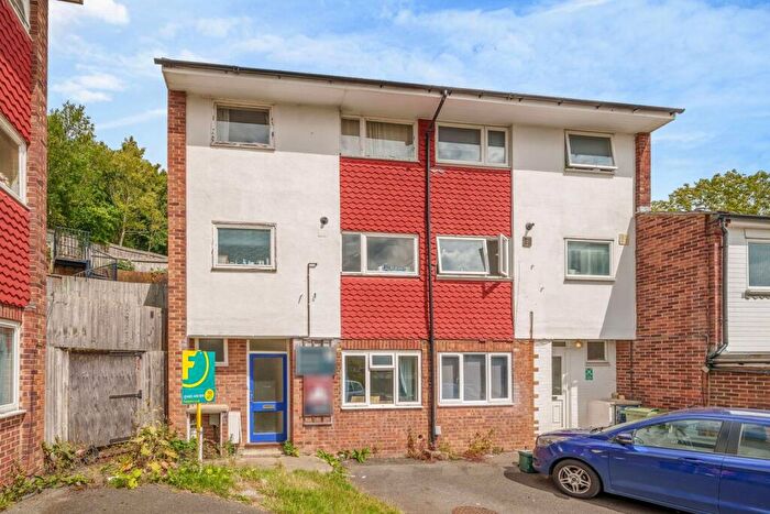 5 Bedroom End Of Terrace House To Rent In Guildford Park Avenue, Guildford, GU2