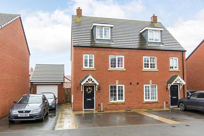 3 Bedroom House For Sale In Stafford Way, Market Harborough, LE16