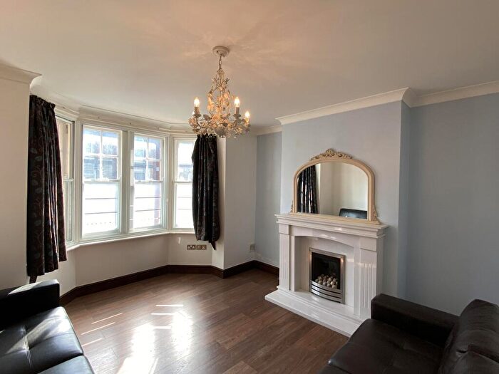 3 Bedroom House To Rent In Mount Pleasant Road, Southampton, SO14