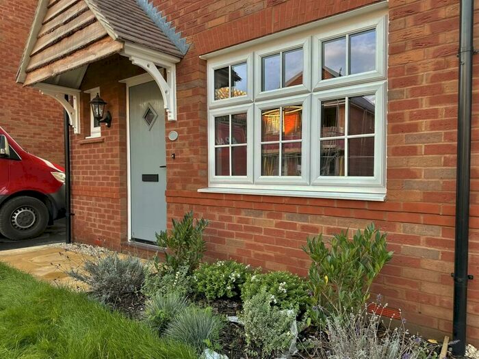 3 Bedroom Semi-Detached House To Rent In Bridgestone Avenue, Castle Donington, Derby, DE74