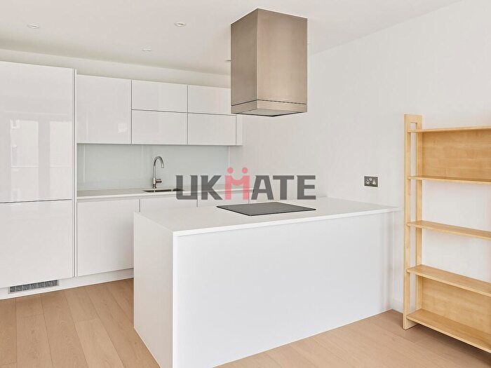2 Bedroom Flat To Rent In Yabsley Street, E14