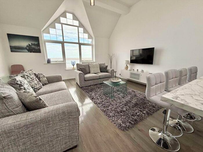 1 Bedroom Apartment To Rent In Kingsway Court, Cleethorpes, DN35