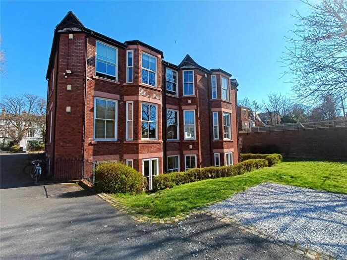 2 Bedroom Flat For Sale In Parkfield Road, Aigburth, Liverpool, Merseyside, L17