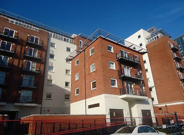 2 Bedroom Apartment To Rent In Brecon House, Gunwharf Quays, Portsmouth, Hampshire, PO1
