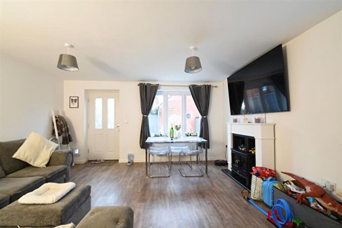 3 Bedroom Semi-Detached House For Sale In Nash Road, Upper Heyford, Bicester, OX25