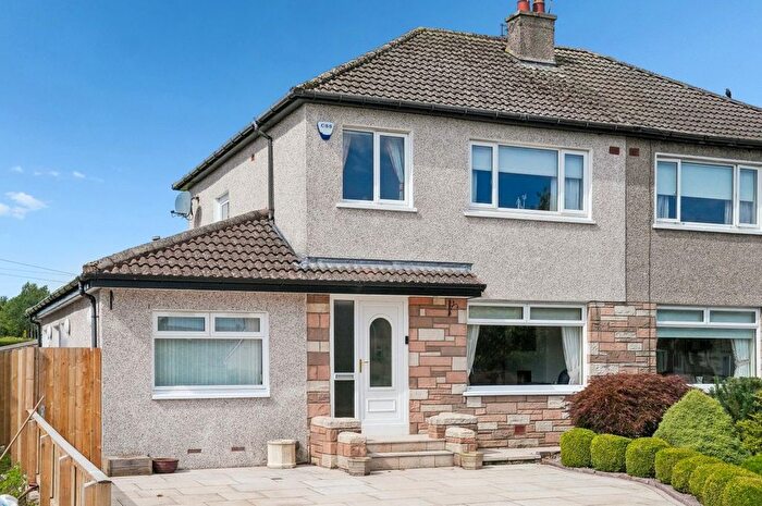 4 Bedroom Detached House For Sale In Craighlaw Avenue, Eaglesham, Glasgow, G76