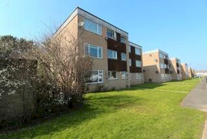 2 Bedroom Flat To Rent In Freshwater Drive, Hamworthy, Poole, Dorset, BH15