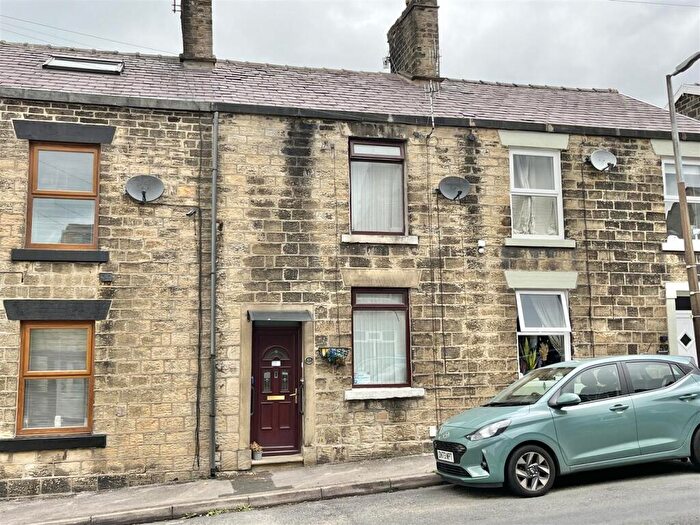 2 Bedroom Terraced House For Sale In Brosscroft, Hadfield, Glossop, SK13
