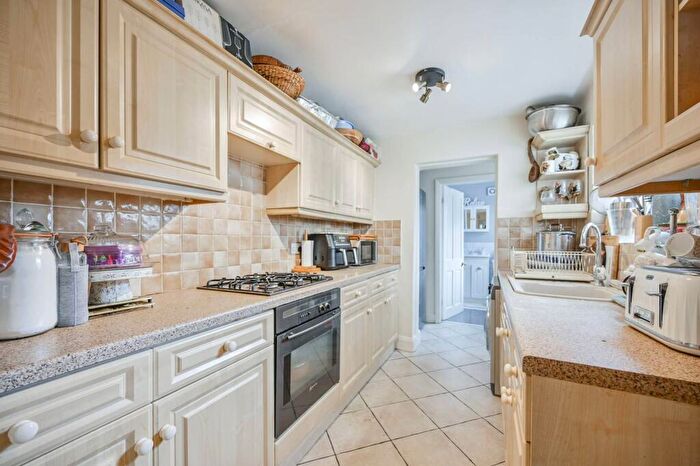 2 Bedroom Maisonette For Sale In King Edwards Road, Enfield, Middlesex, , Enfield Highway, Enfield, EN3