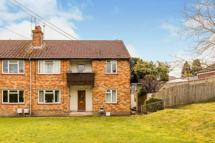 1 Bedroom Flat To Rent In Fawkham Road, Longfield, Kent, DA3