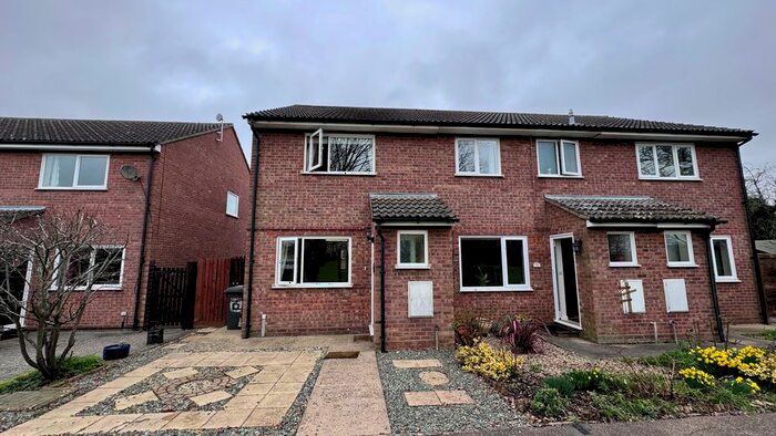 2 Bedroom Property To Rent In Trafalgar Road, Sudbury, CO10