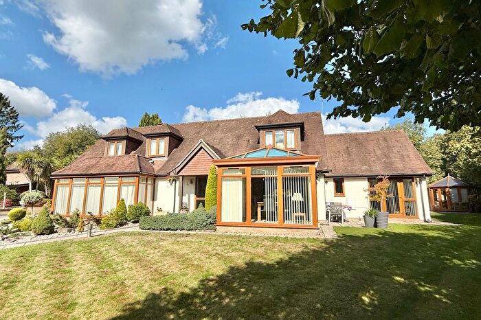 5 Bedroom Detached House For Sale In Ashburn Place, Fordingbridge, SP6