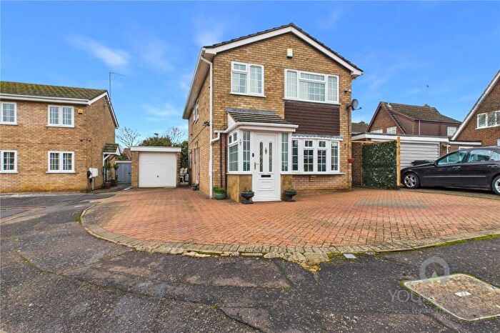 3 Bedroom Detached House For Sale In Sherwood Avenue, Kingsthorpe, Northampton, Northamptonshire, NN2