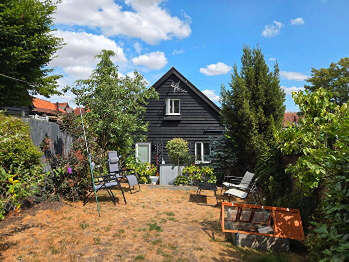 2 Bedroom Semi-Detached House For Sale In Chain Free - Foxleigh Mews, Puckeridge, Herts, SG11