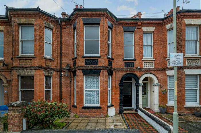 2 Bedroom Flat To Rent In South Road, Herne Bay, CT6